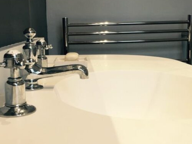 beautiful sink installed by plumbers in Chiswick